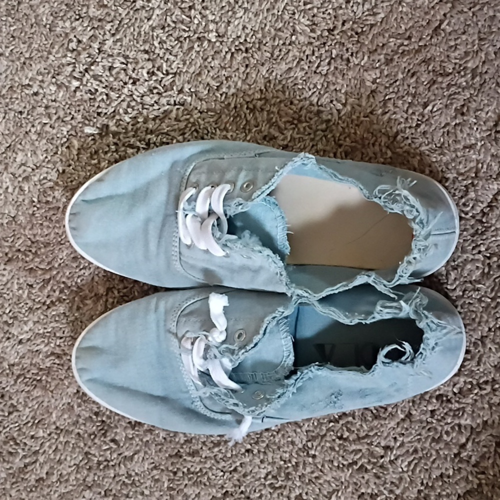 Lola Frayed Slip On Sneakers - Picture 3 of 4
